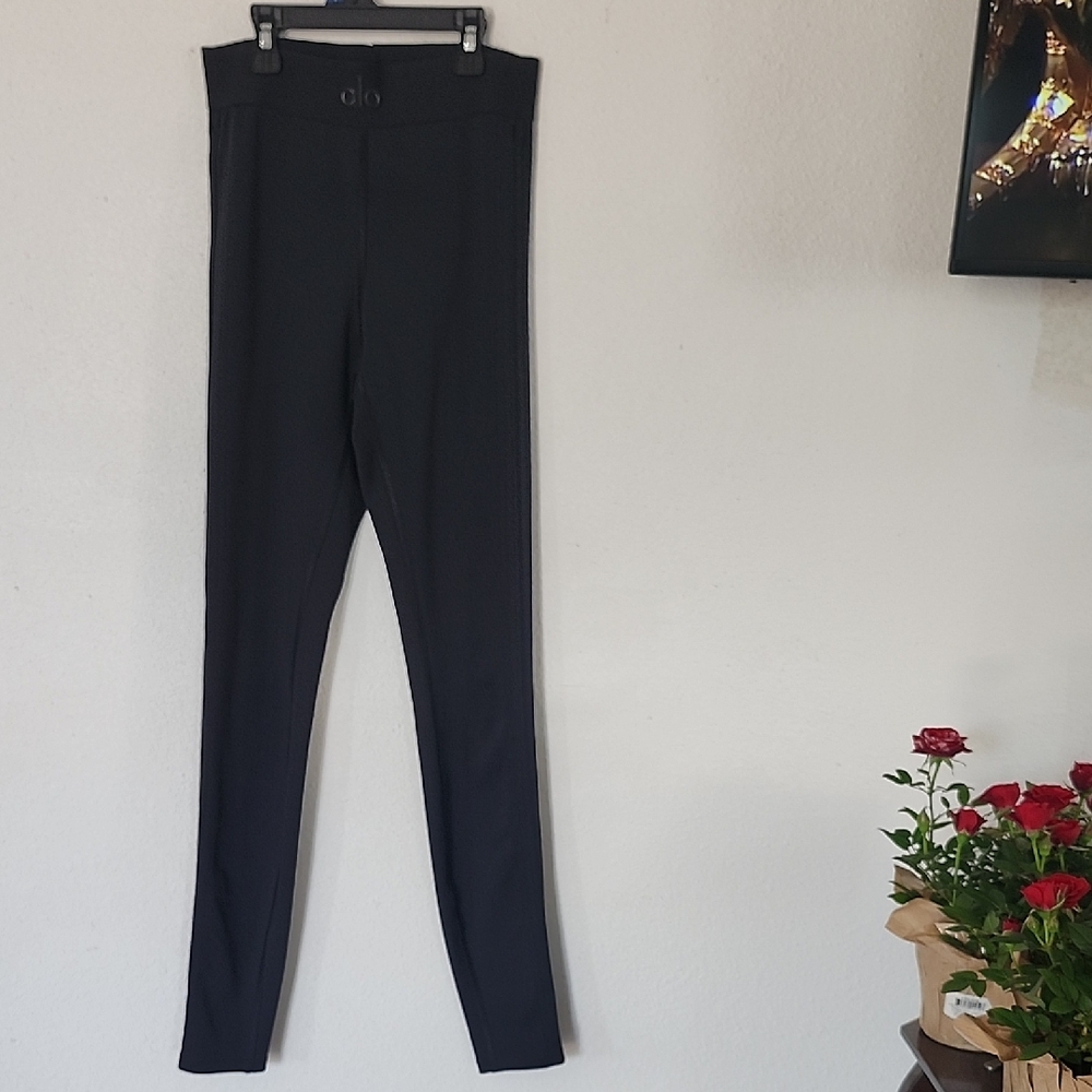 ALO Yoga Black Leggings S/M